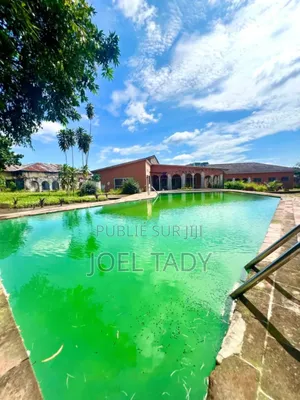 8chbre Villa dans Empire Supreme, Ngaliema à Vendre