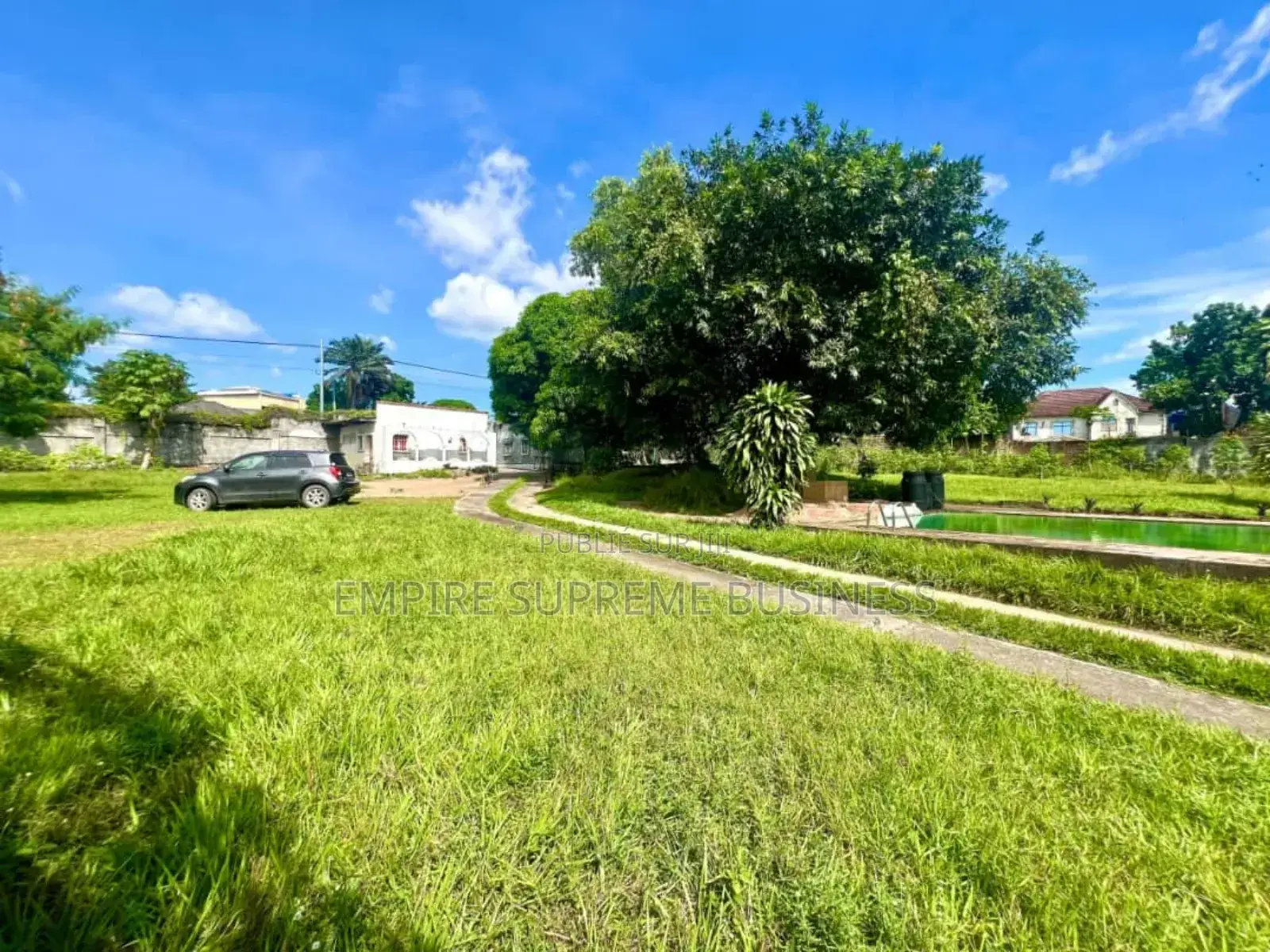 8chbre Villa dans Empire Supreme, Ngaliema à Vendre