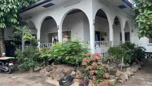 5chbre Maison de ville/terrasse dans Ville Gb, Gombe à Vendre