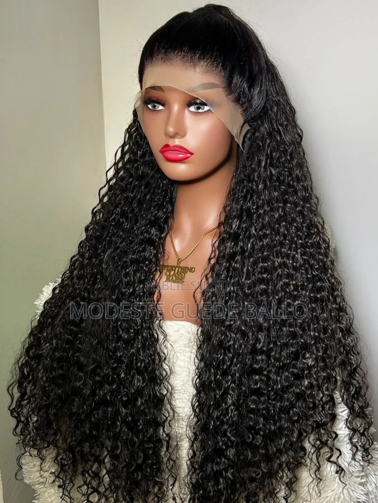 Vente Des Perruques en Gros Et en Détail