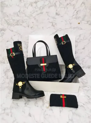 Vente Des Chaussures en Gros Et en Détail