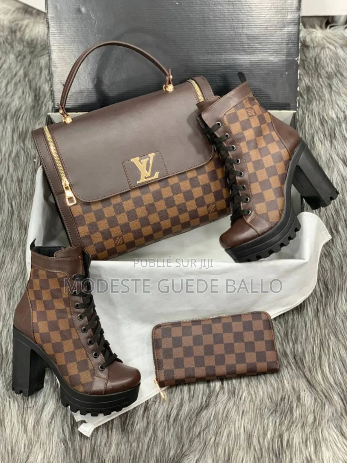 Vente Des Chaussures en Gros Et en Détail