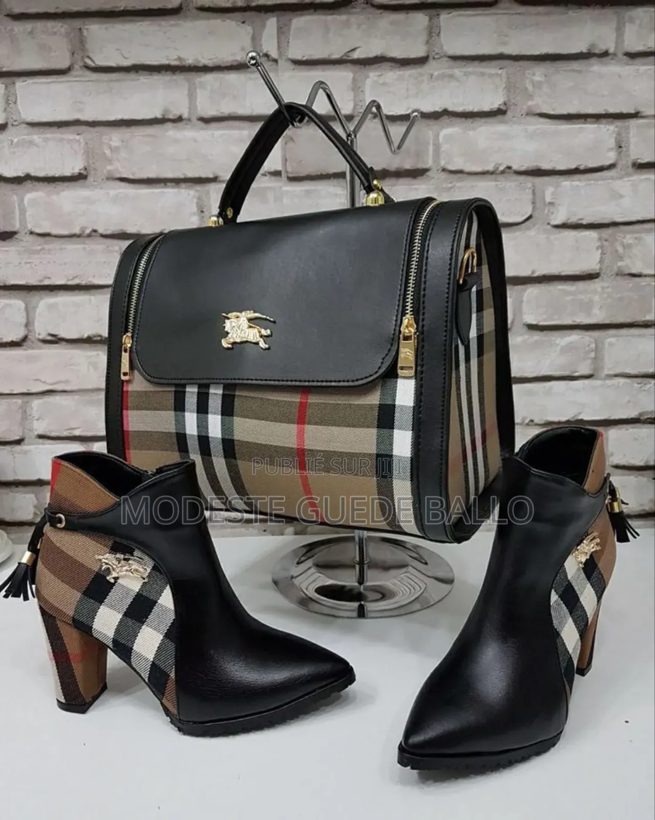 Vente Des Chaussures en Gros Et en Détail