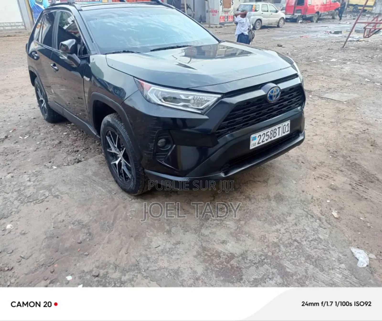 Toyota RAV4 Hybrid 2020 Blue