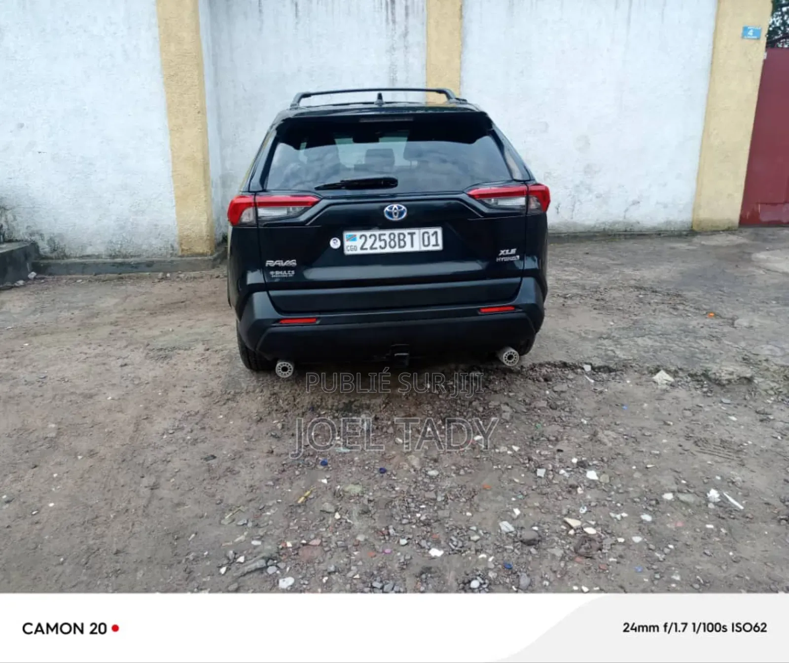 Toyota RAV4 Hybrid 2020 Blue