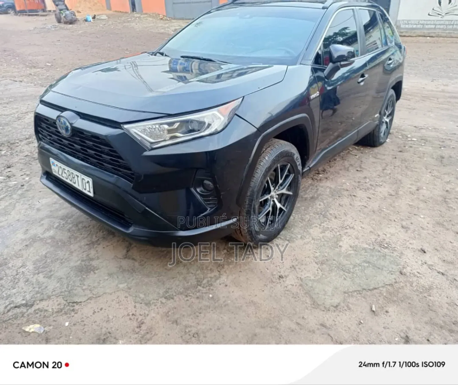 Toyota RAV4 Hybrid 2020 Blue