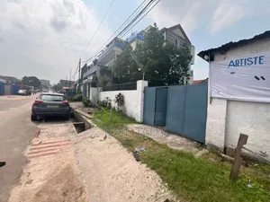 Parcelle À Vendre – Commune De Kintambo