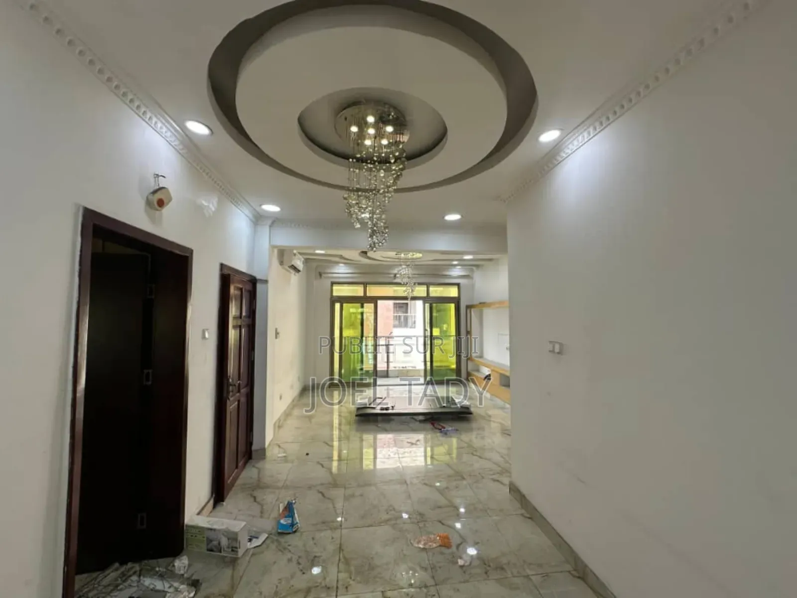 3chbre Appartement dans Empire Supreme, Kintambo à Louer