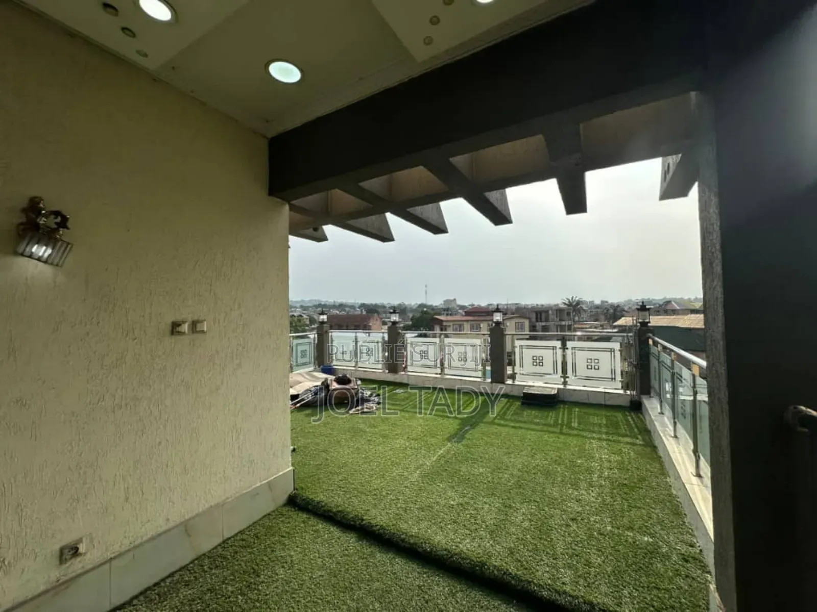 3chbre Appartement dans Empire Supreme, Kintambo à Louer