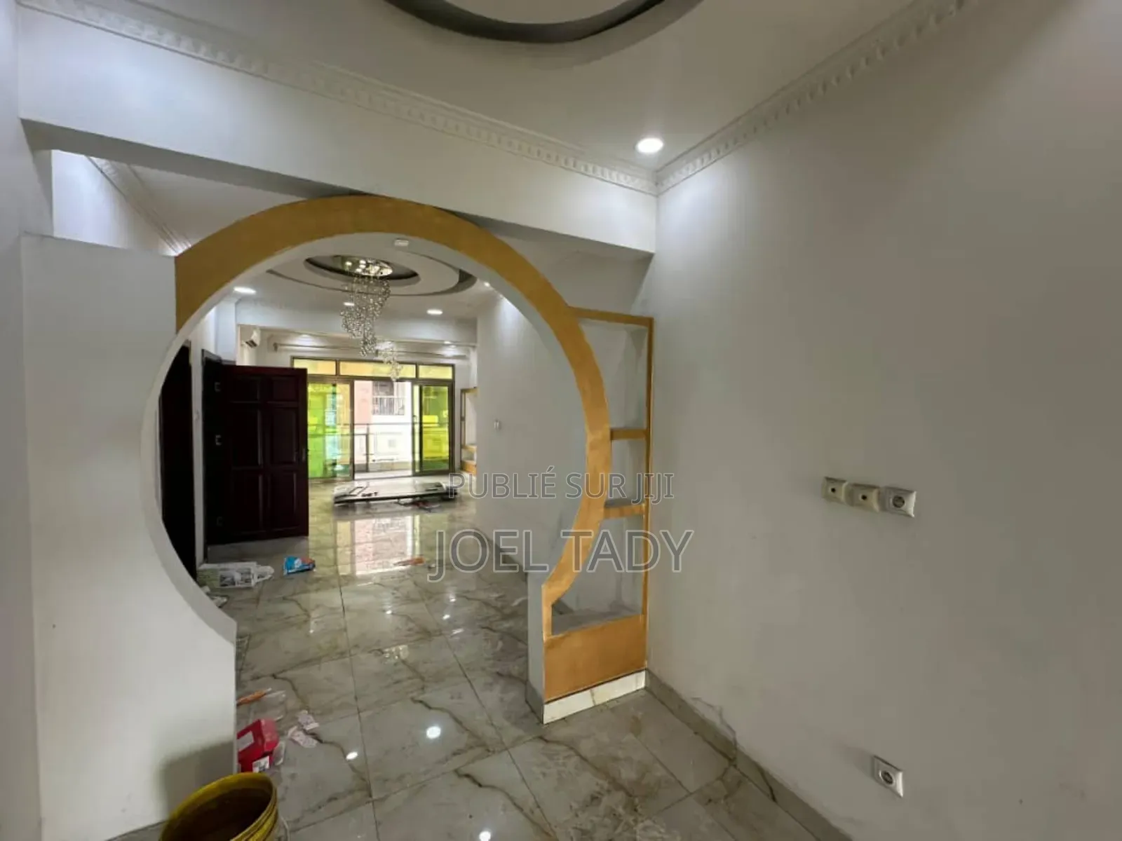 3chbre Appartement dans Empire Supreme, Kintambo à Louer