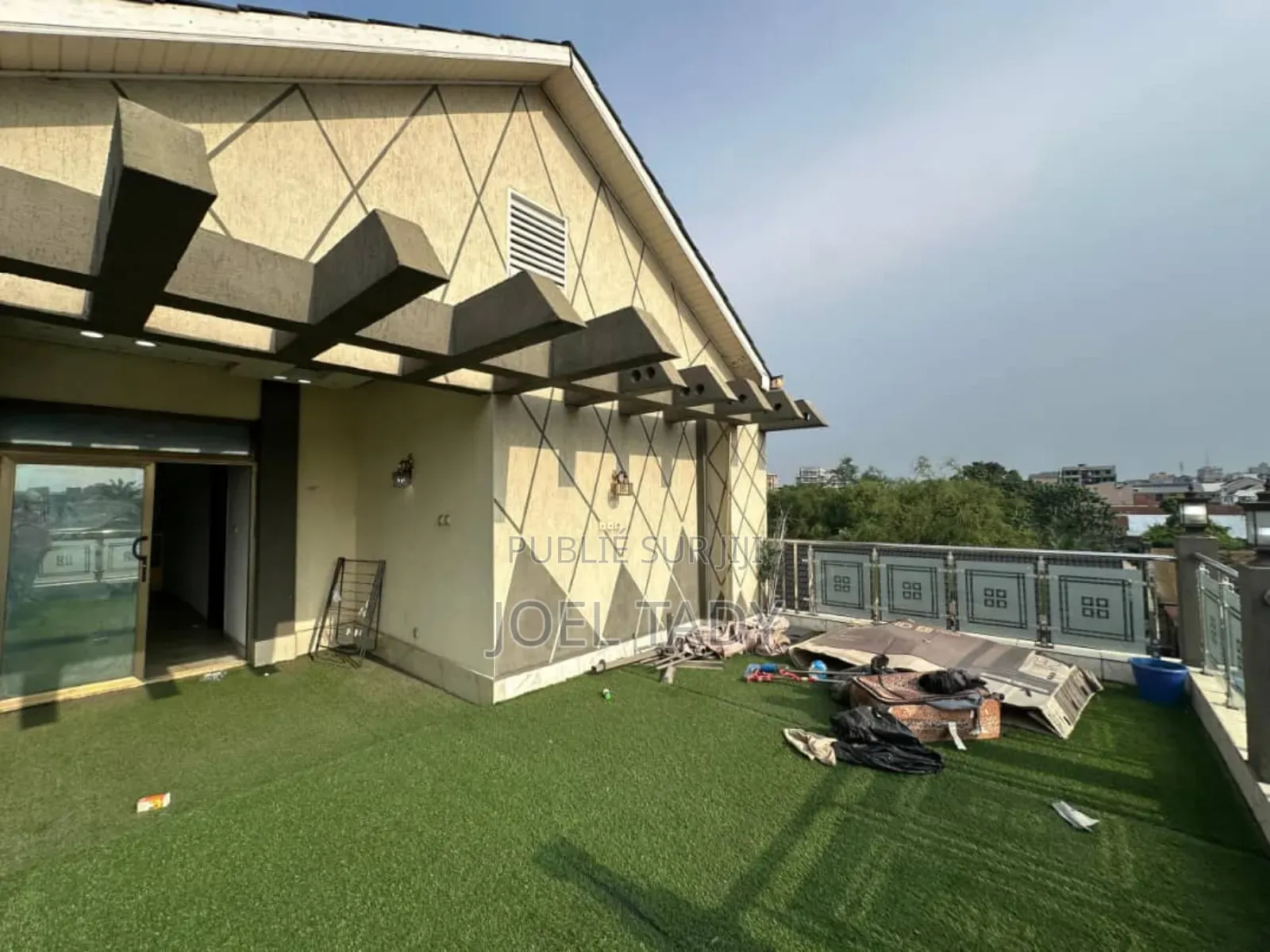 3chbre Appartement dans Empire Supreme, Kintambo à Louer