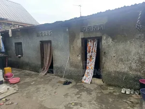 4chbre Villa dans Pascal, Nsele à Vendre