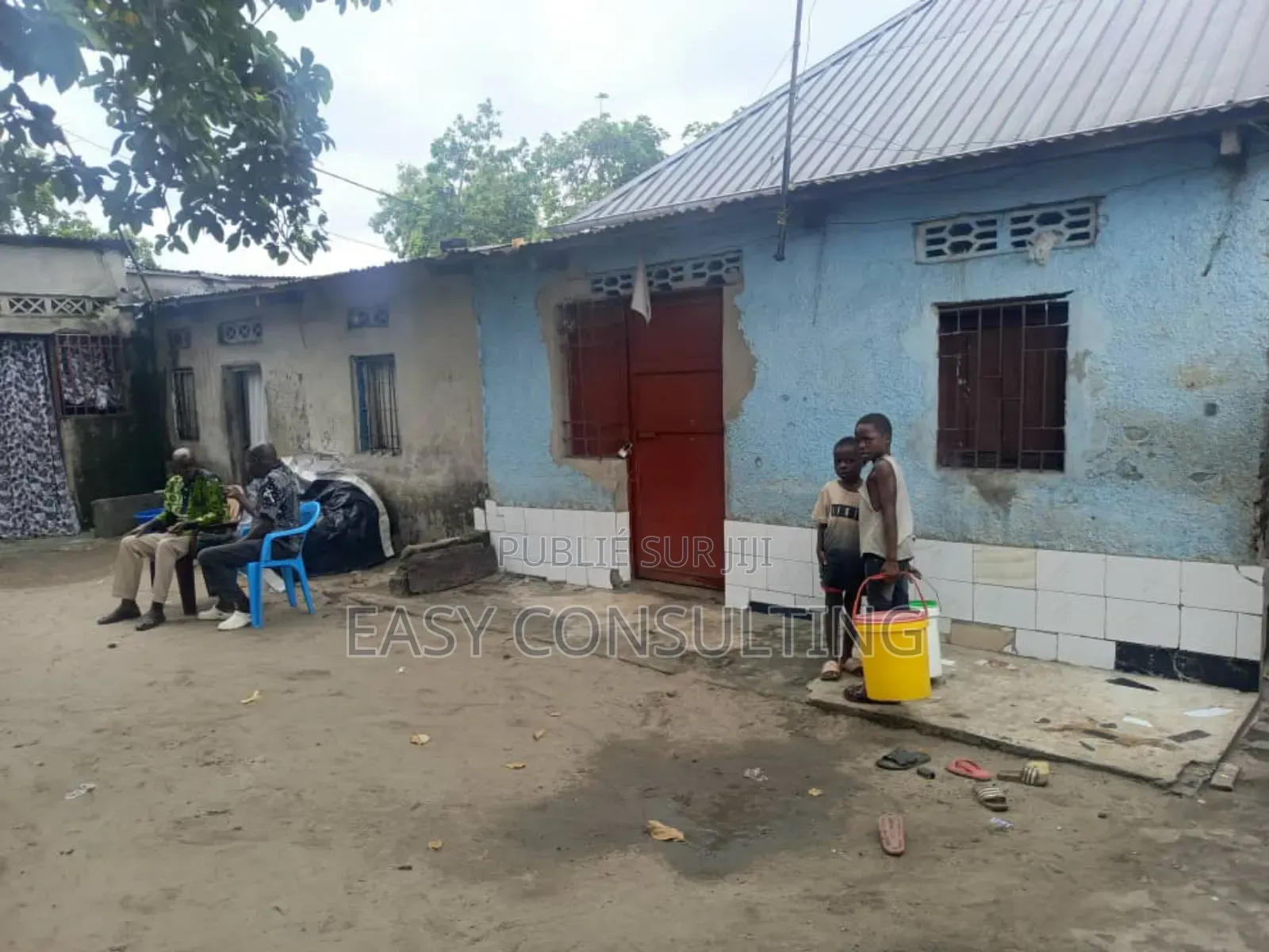 4chbre Villa dans Pascal, Nsele à Vendre