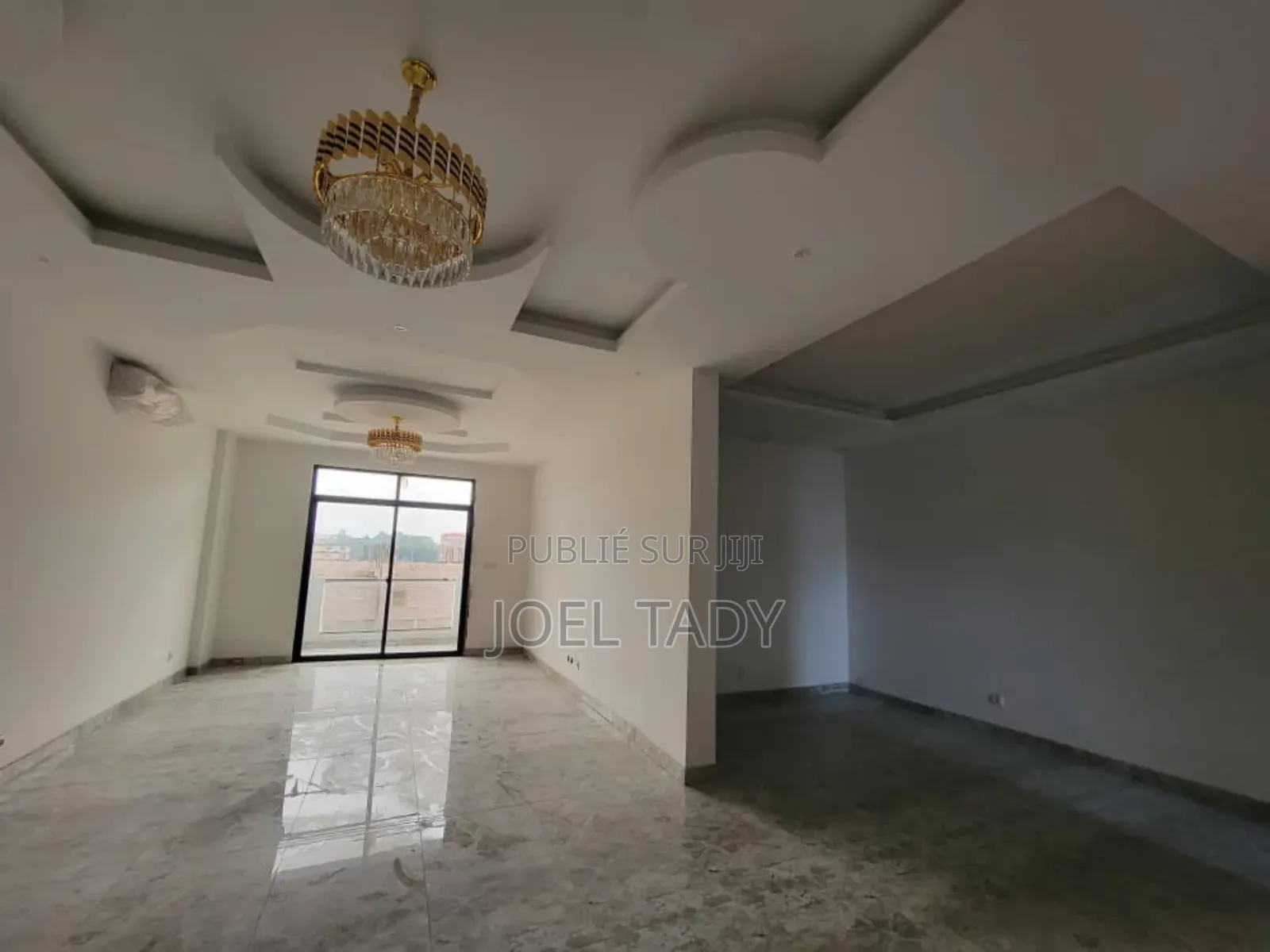 3chbre Appartement dans Empire Supreme, Gombe à Louer