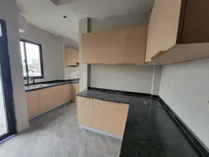 3chbre Appartement dans Empire Supreme, Gombe à Louer
