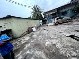 3chbre Blocs d'appartements dans Empire Supreme, Limete à Vendre