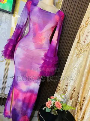 Une Robe Pour Femmes Belle