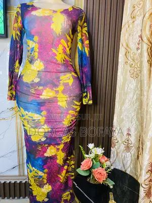 Une Robe Pour Femmes Belle