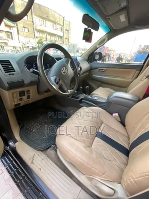 Toyota Fortuner 2015 Black