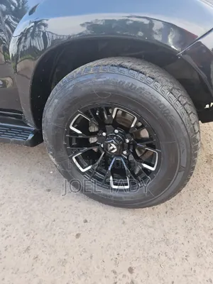 Toyota Fortuner 2015 Black