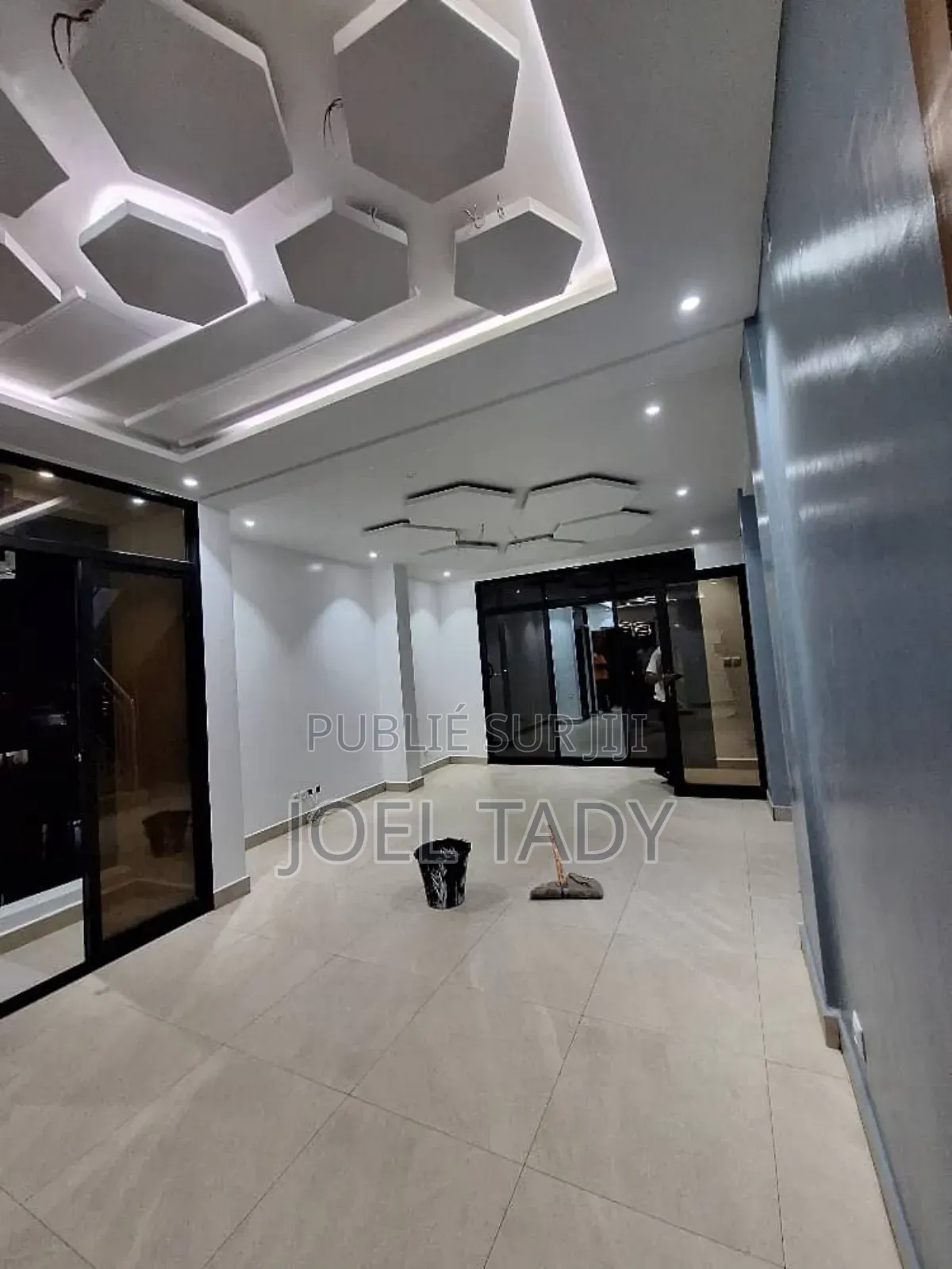 2chbre Appartement dans Empire Supreme, Kinshasa (commune) à Louer