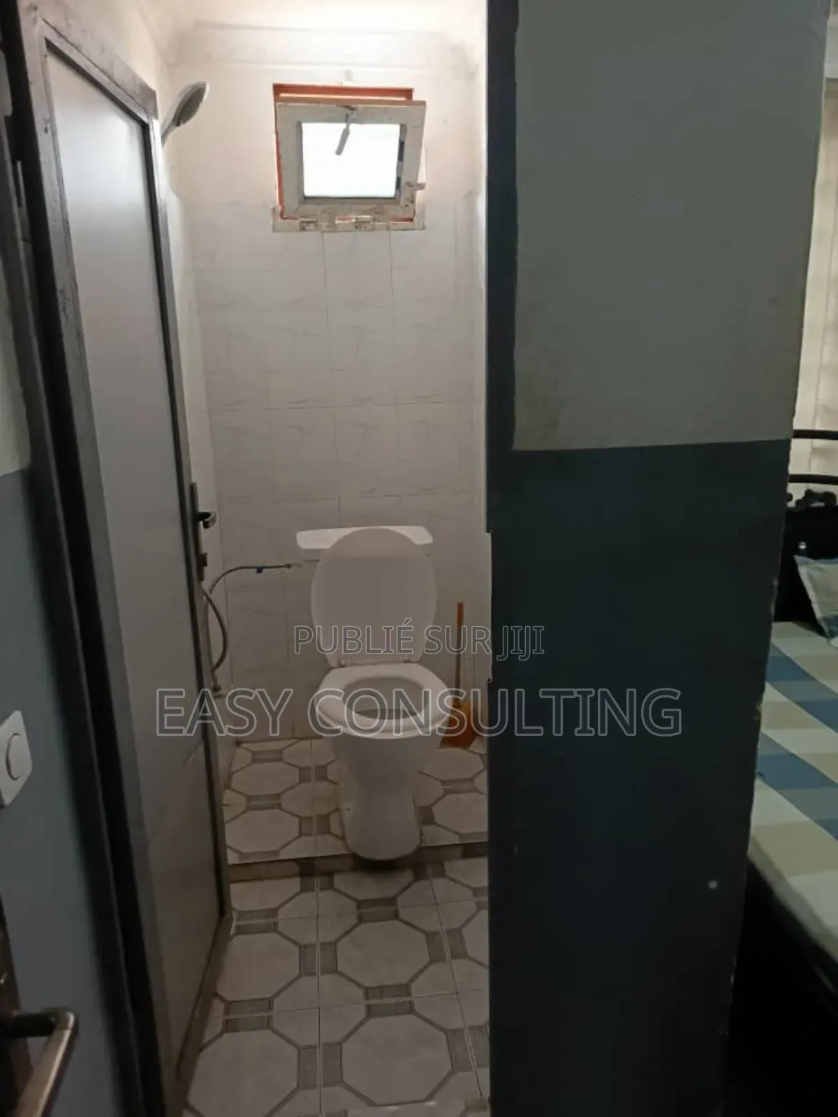 12chbre Villa dans Quartier 13, Ndjili à Vendre