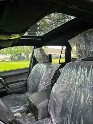 Toyota Land Cruiser Prado 2023 Black