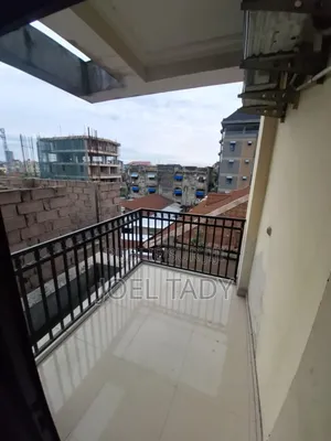 1chbre Appartement dans Empire Supreme, Lingwala à Louer