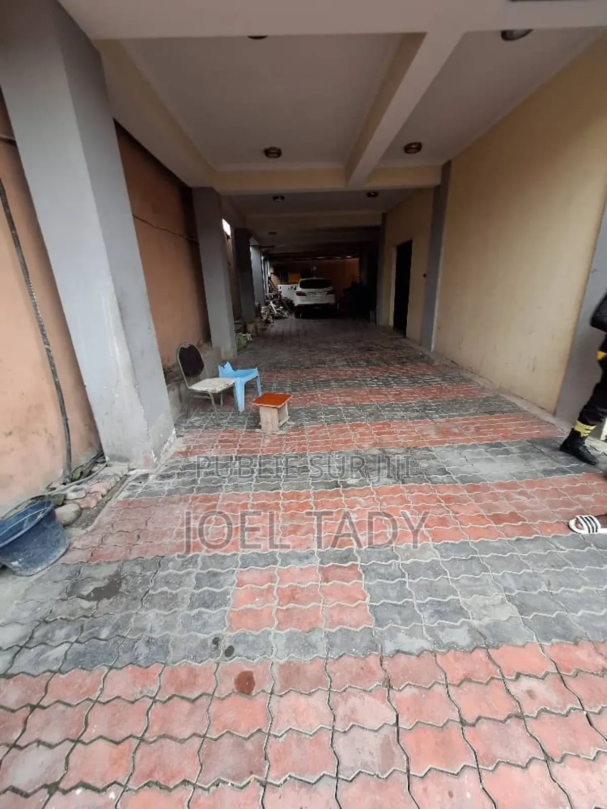 1chbre Appartement dans Empire Supreme, Lingwala à Louer