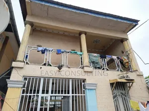 4chbre Villa dans Quartier 9, Ndjili à Vendre