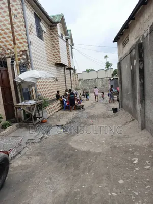 4chbre Villa dans Quartier 9, Ndjili à Vendre