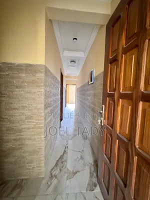 3chbre Appartement dans Empire Supreme, Kintambo à Louer