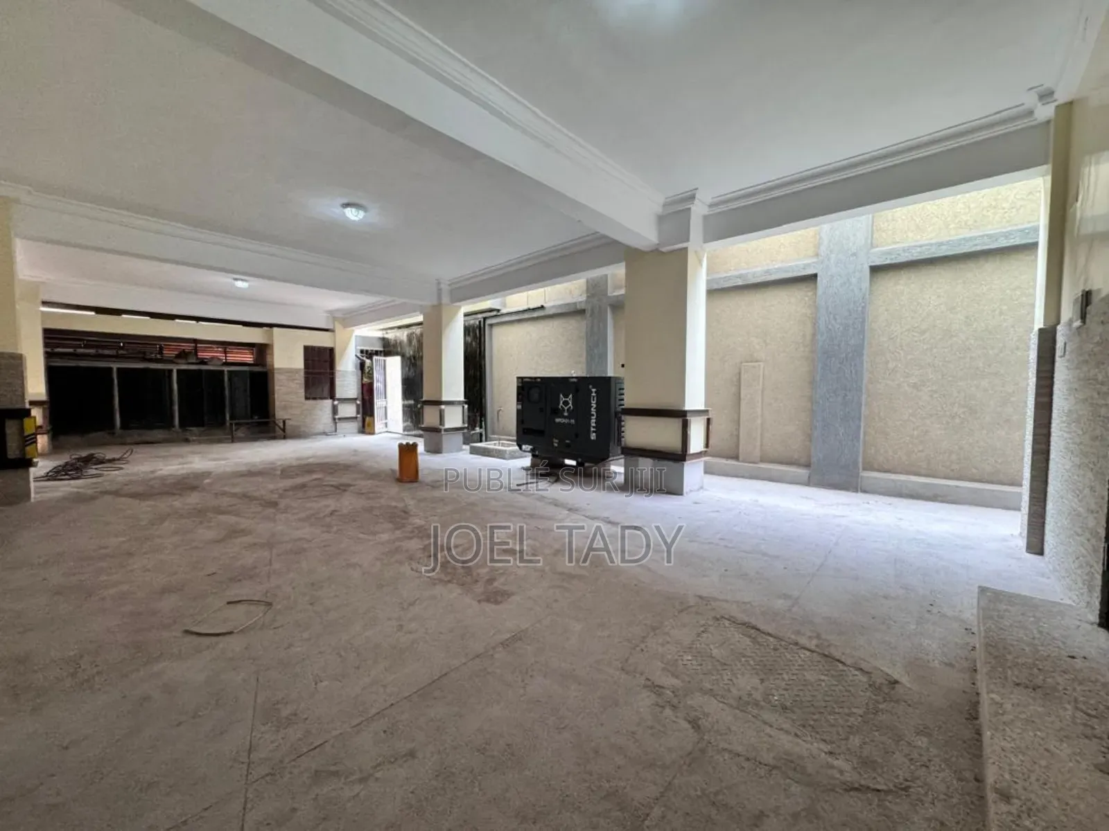 3chbre Appartement dans Empire Supreme, Kintambo à Louer