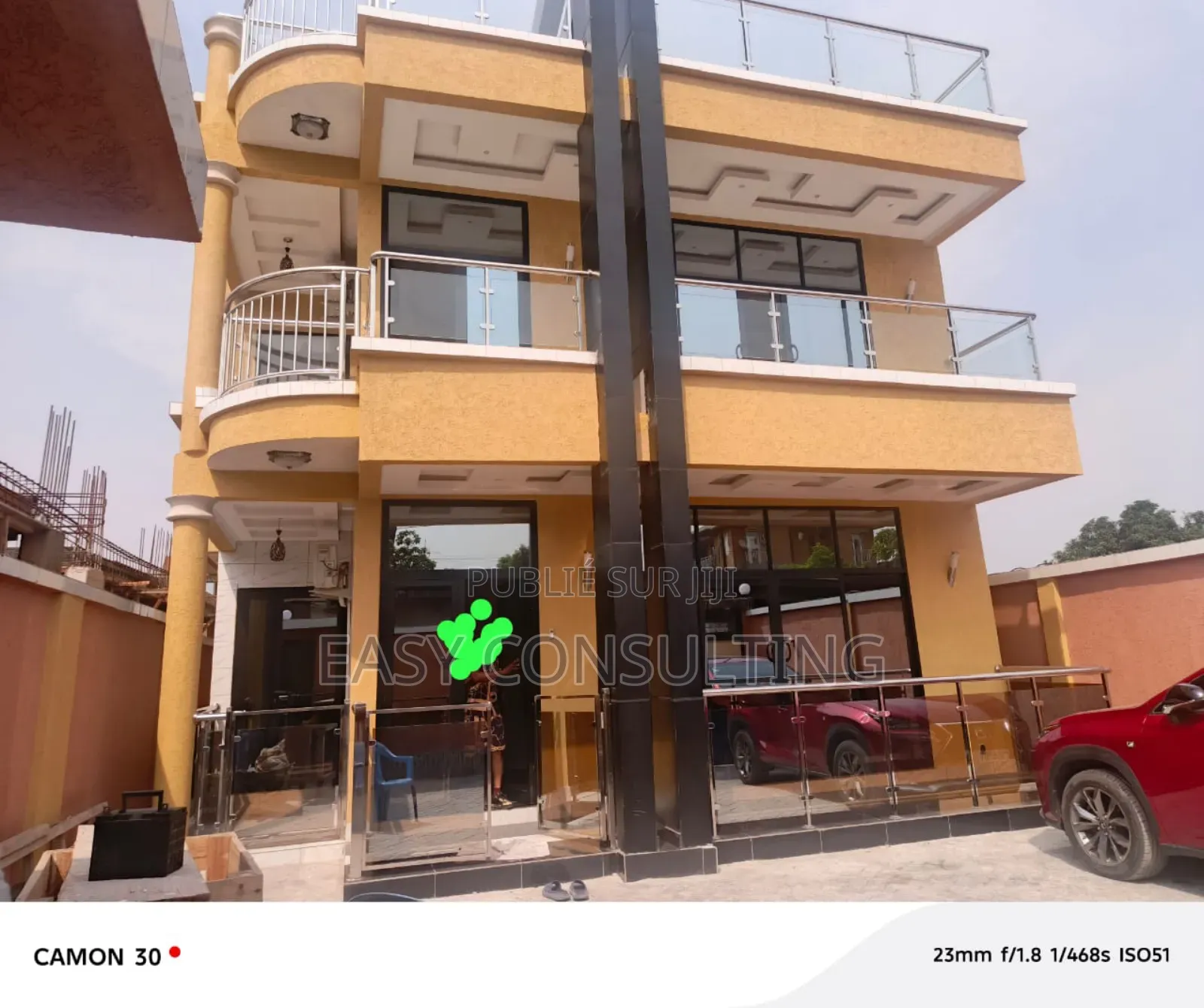 6chbre Villa dans 4 Ème Rue, Limete à Vendre