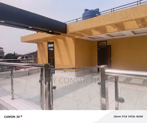 6chbre Villa dans 4 Ème Rue, Limete à Vendre