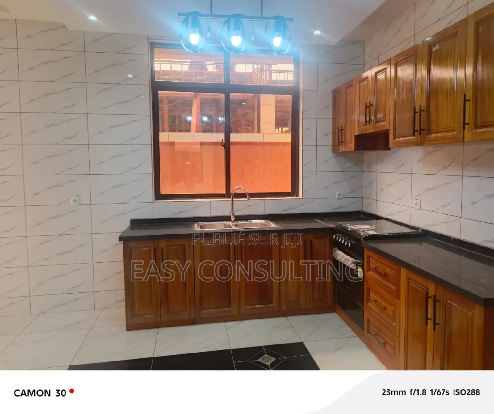 6chbre Villa dans 4 Ème Rue, Limete à Vendre