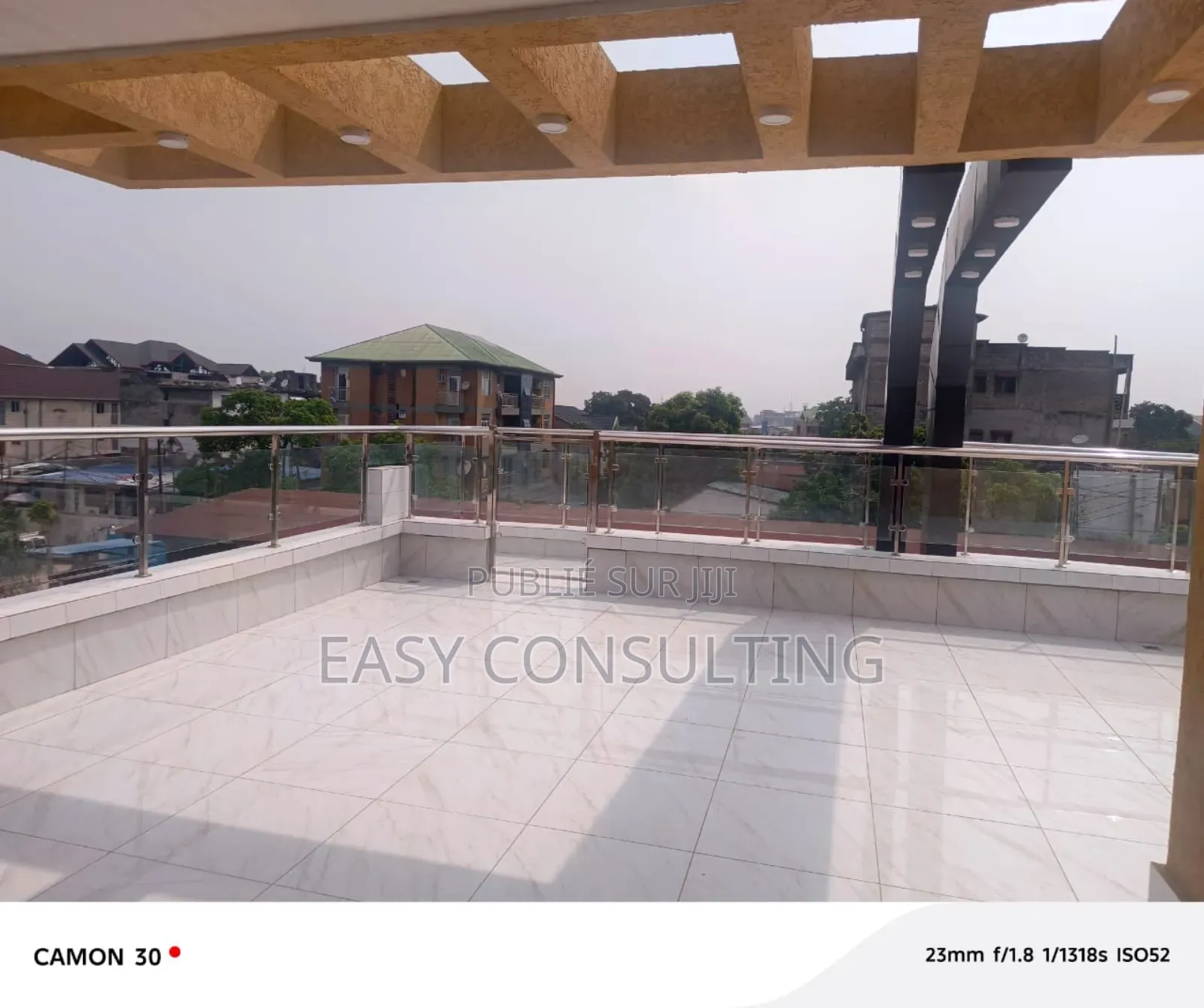 6chbre Villa dans 4 Ème Rue, Limete à Vendre