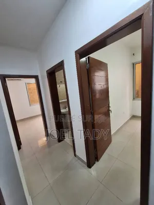 3chbre Appartement dans Empire Supreme, Lingwala à Louer