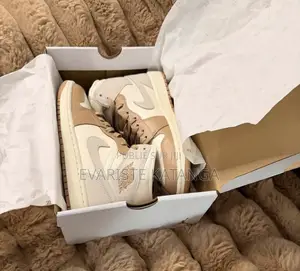 Ketch De Très Bonne Qualité