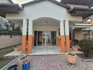 4chbre Villa dans Empire Supreme, Ngaliema à Vendre