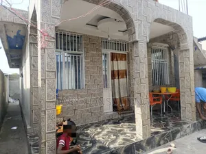 2chbre Villa dans Efobank, Nsele à Vendre