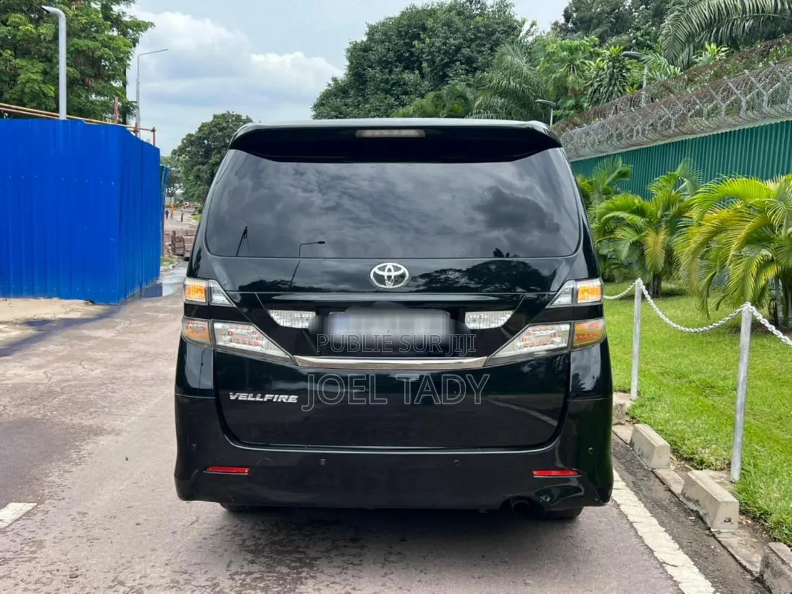 Toyota Vellfire 2023 Black