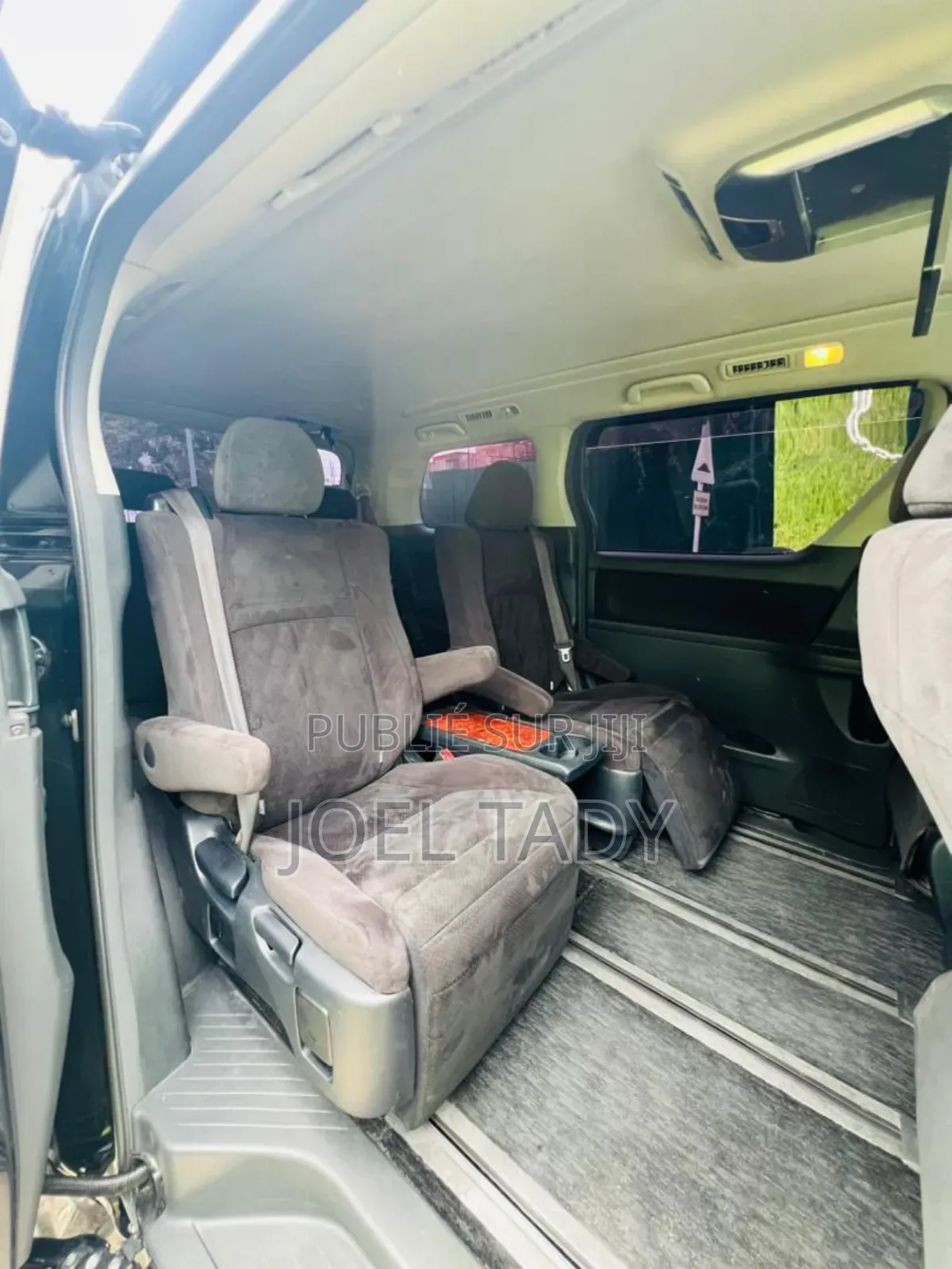 Toyota Vellfire 2023 Black