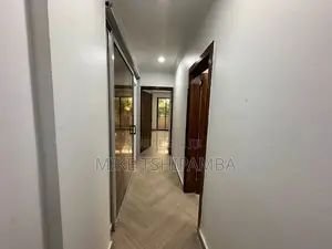 3chbre Appartement dans Appartements, Ngaliema à Louer