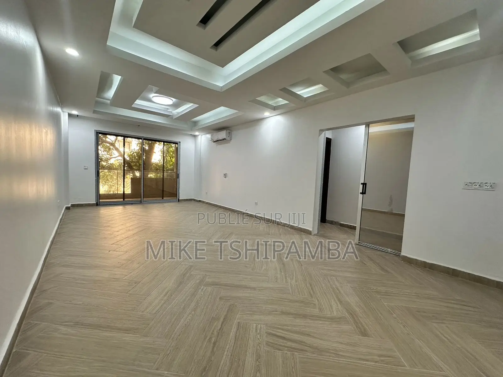 3chbre Appartement dans Appartements, Ngaliema à Louer