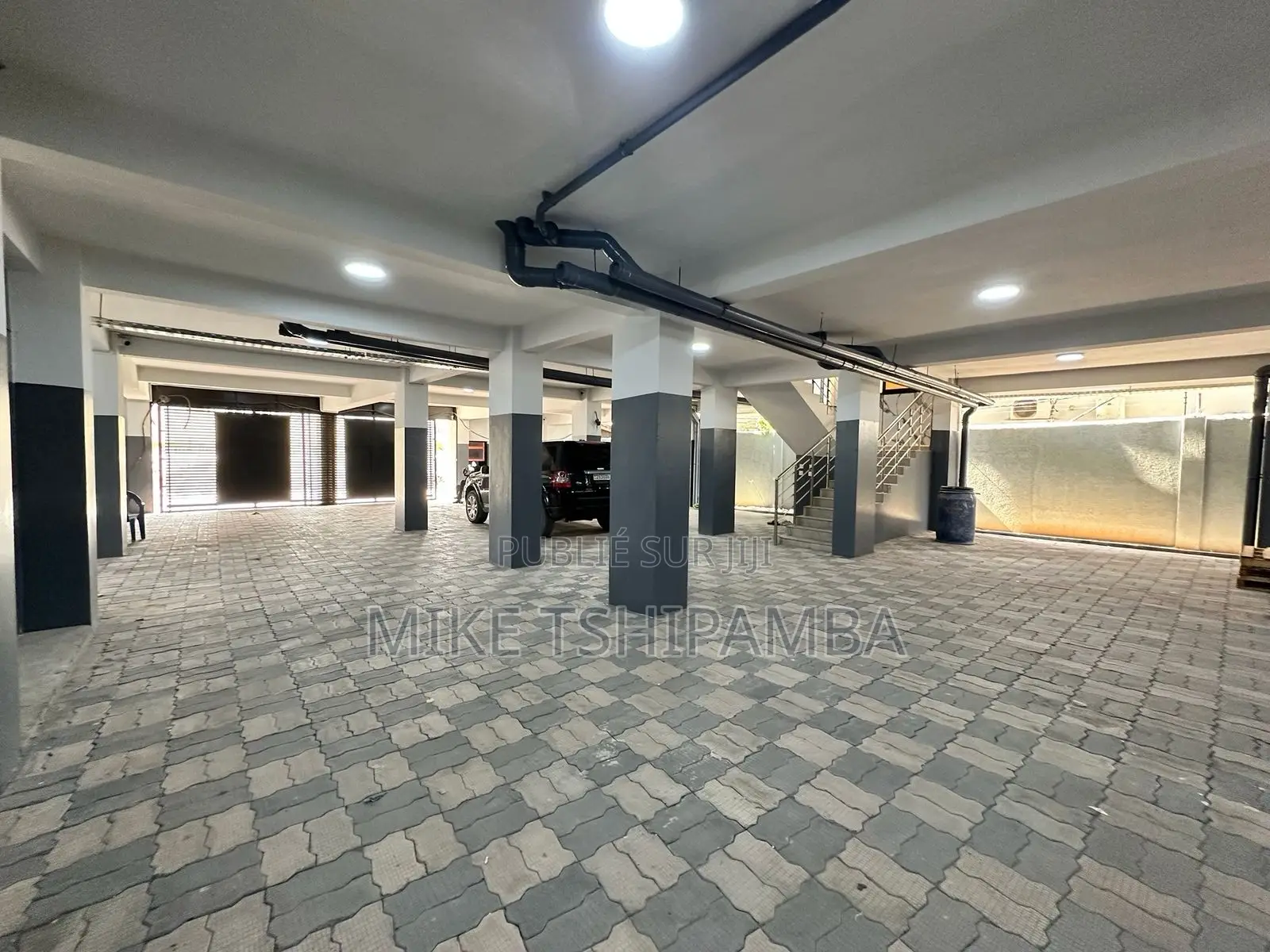 3chbre Appartement dans Appartements, Ngaliema à Louer