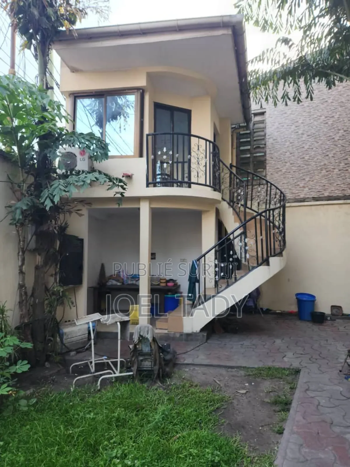 5chbre Villa dans Empire Supreme, Ngaliema à Vendre