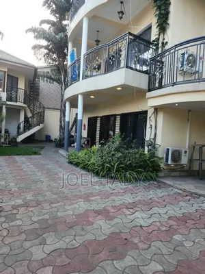 5chbre Villa dans Empire Supreme, Ngaliema à Vendre