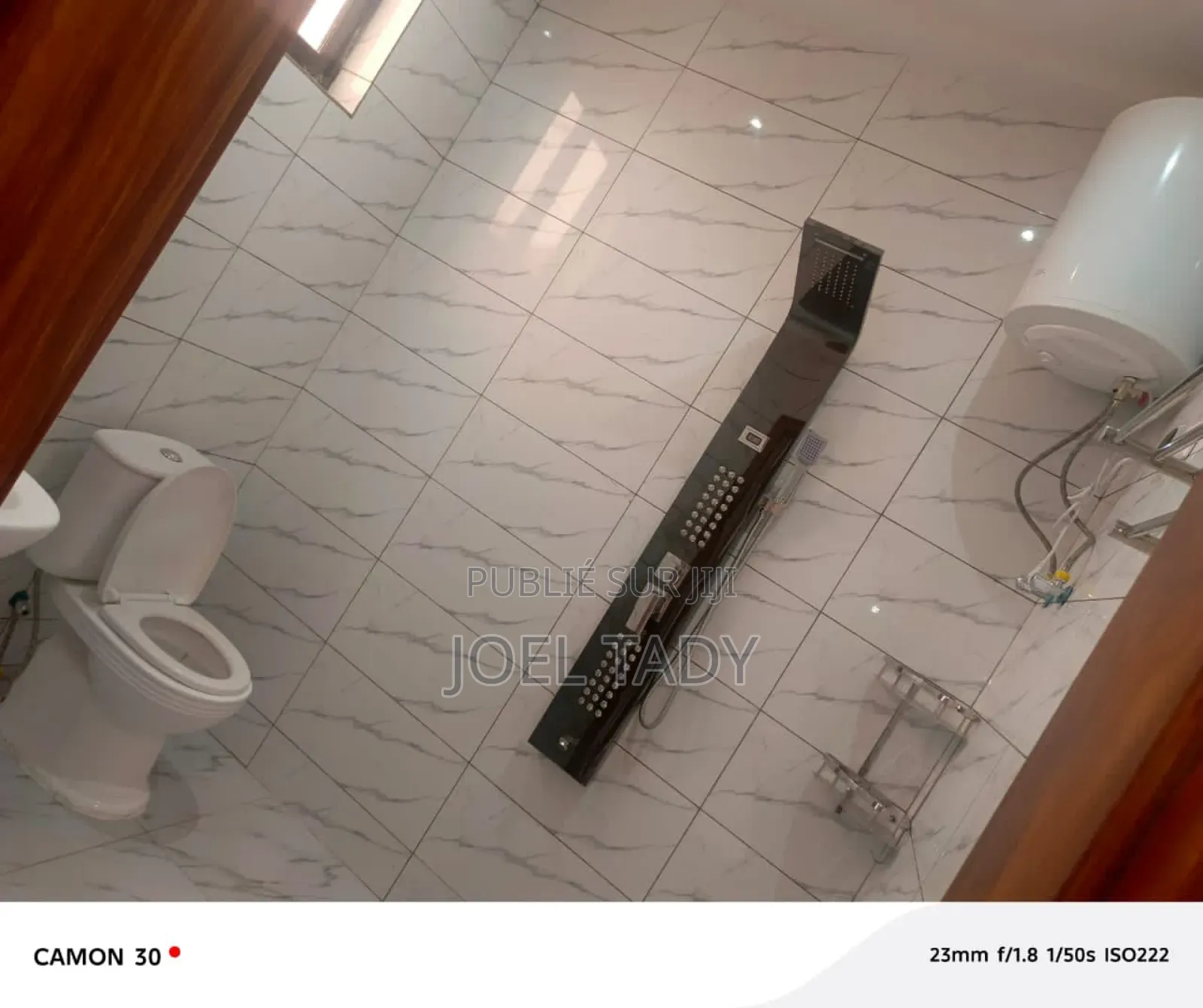 6chbre Villa dans Empire Supreme, Ngaliema à Vendre