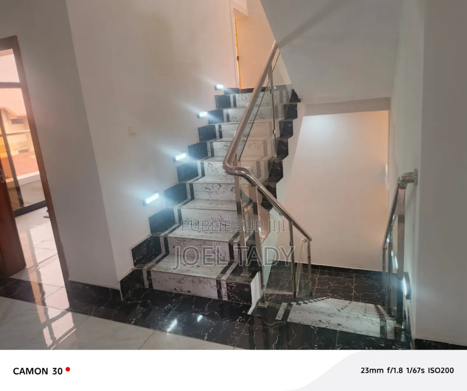 6chbre Villa dans Empire Supreme, Ngaliema à Vendre